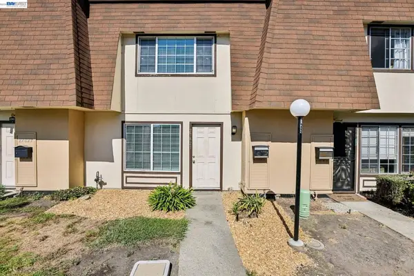 27827 Hummingbird Ct, Hayward, CA 94545