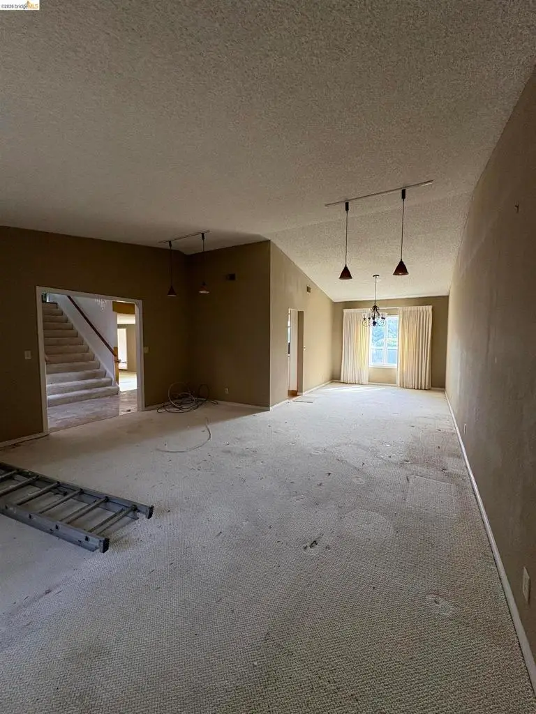 136 Chinquapin Ct, Hercules, CA 94547 - #2