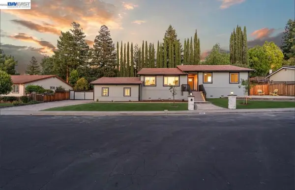 1084 Jamie Dr, Concord, CA 94518