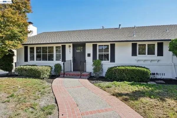 967 Elizabeth Dr, Santa Clara, CA 95050