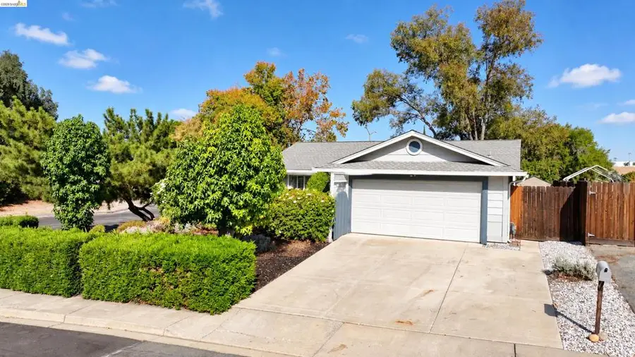 16 Dunes Ct, Antioch, CA 94509 - #2