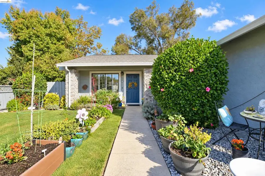 16 Dunes Ct, Antioch, CA 94509 - #3