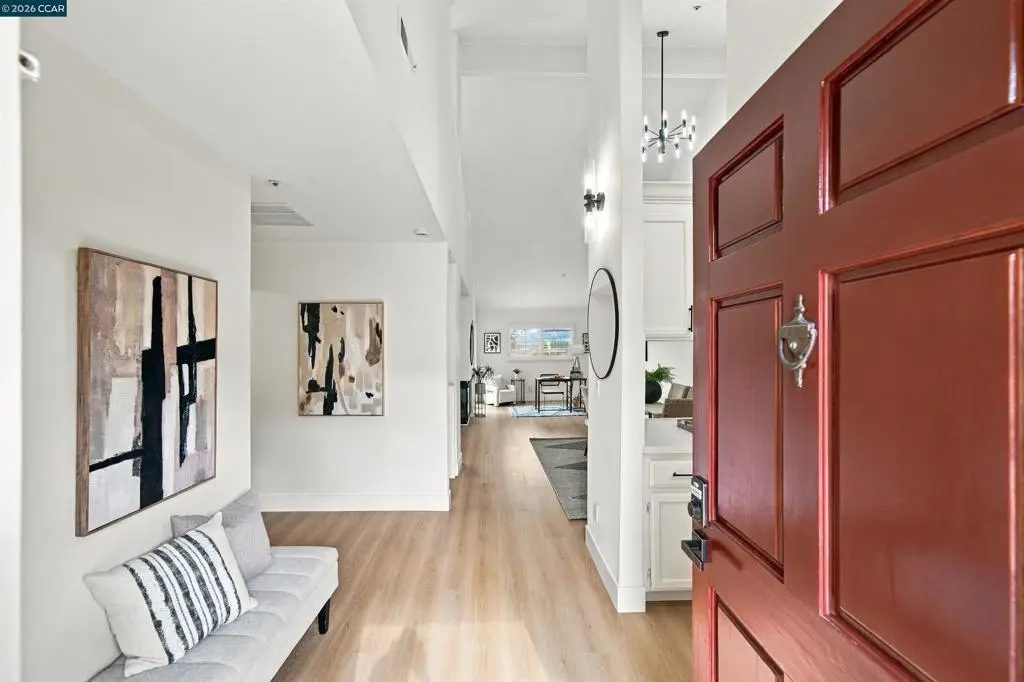 939 Laurel St #203, San Carlos, CA 94070 - #1