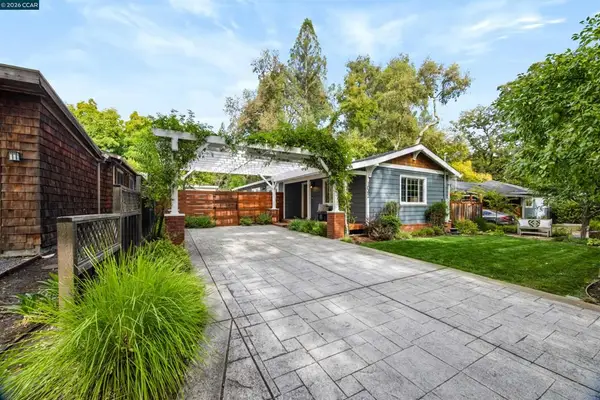 1042 Sunnybrook Dr, Lafayette, CA 94549