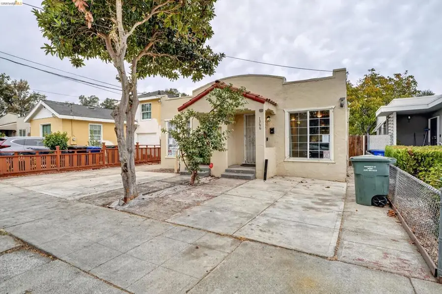 1366 Redwood St, Pittsburg, CA 94565 - #2