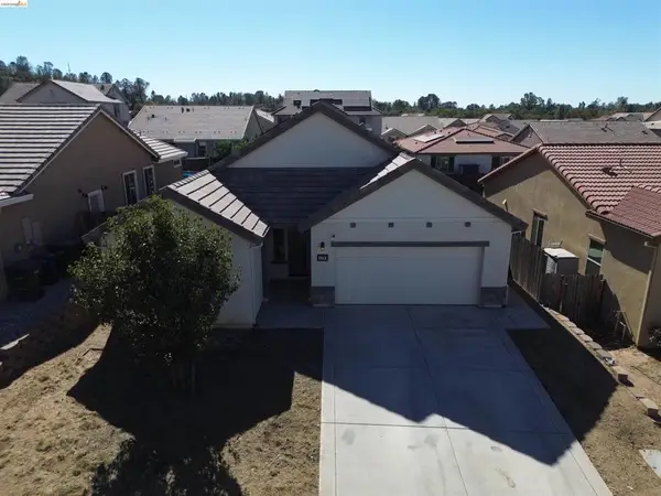 579 Honeysuckle Dr, Ione, CA 95640