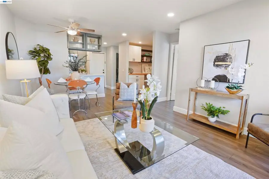 29300 Dixon St #106, Hayward, CA 94544 - #3