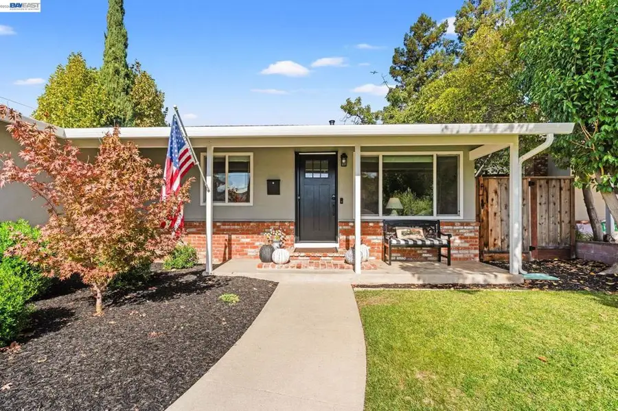 1082 Madrone Way, Livermore, CA 94550 - #2
