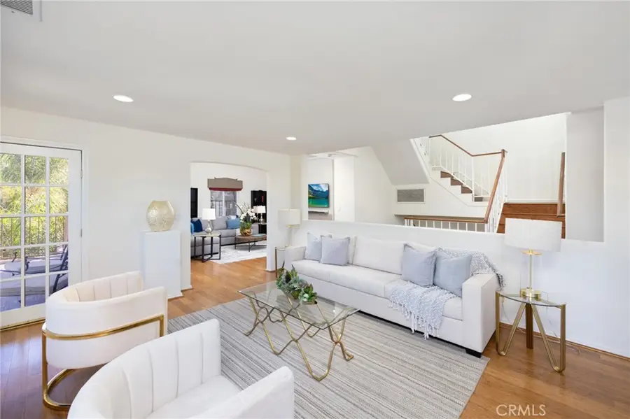 15330 Del Gado Drive, Sherman Oaks, CA 91403 - #3