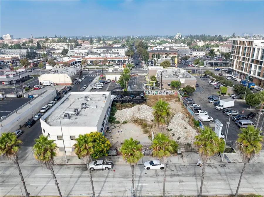 2819 S Flower Street, Los Angeles, CA 90007 - #2