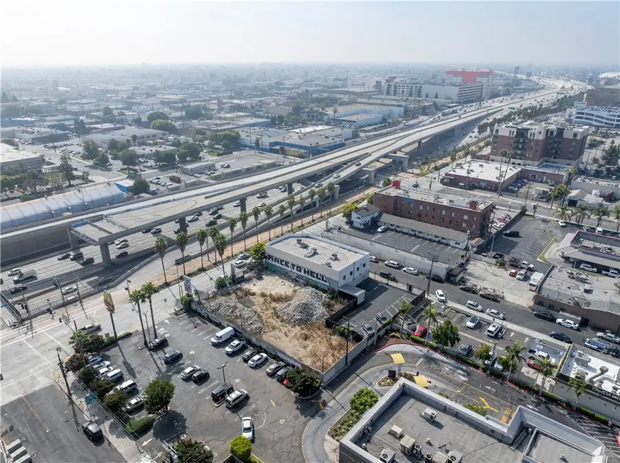 2819 S Flower Street, Los Angeles, CA 90007 - #3