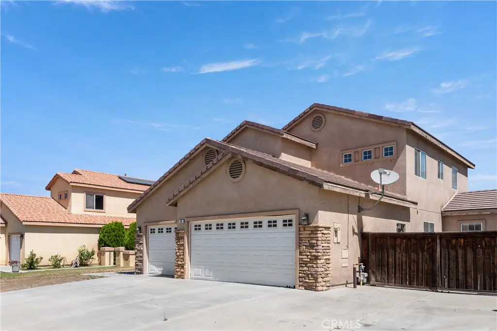 945 Newport Drive, San Jacinto, CA 92583 - Image #1