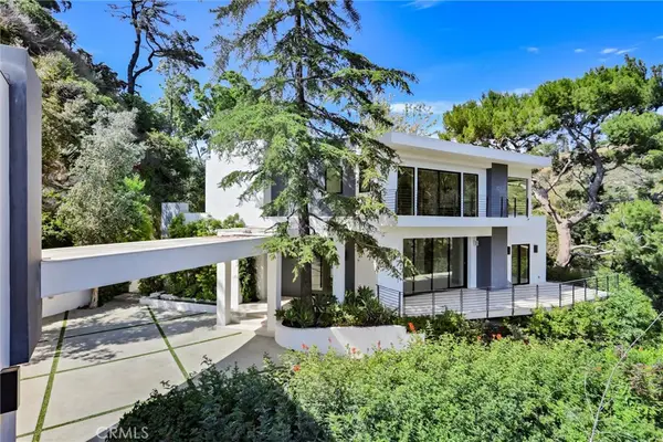 2341 Zorada Court, Los Angeles, CA 90046