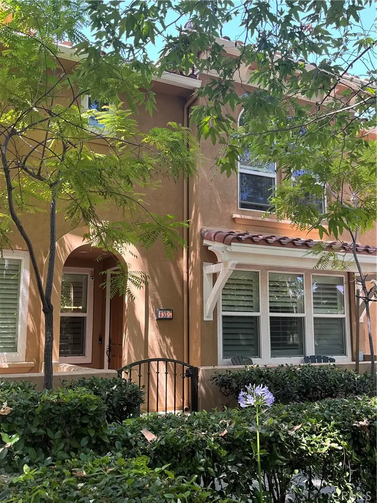 453 N Altadena Drive #7, Pasadena, CA 91107 - Image #2