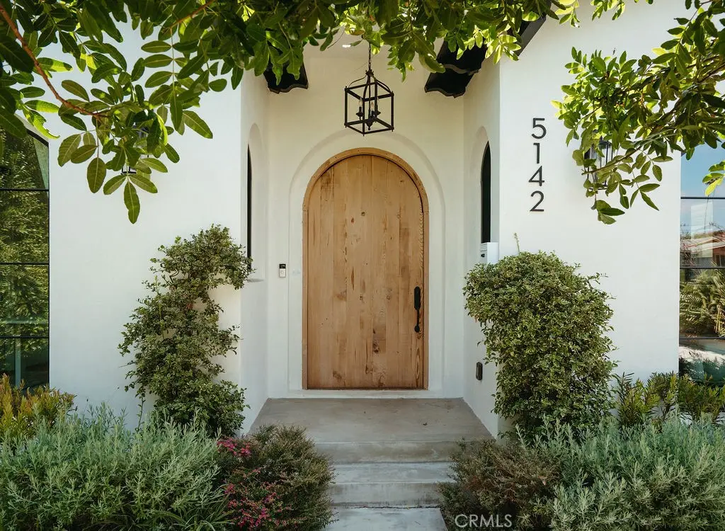 5142 Brynhurst Avenue, Los Angeles, CA 90043 - #1