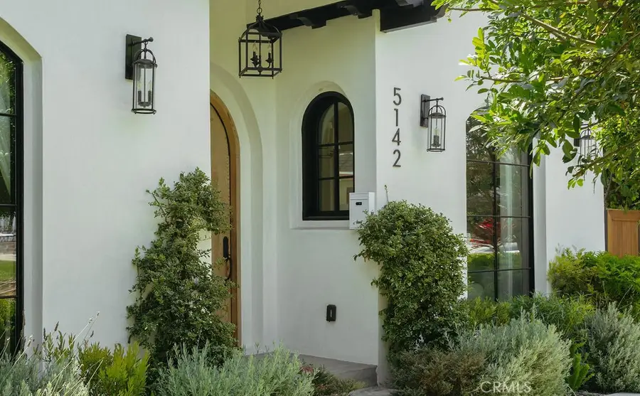 5142 Brynhurst Avenue, Los Angeles, CA 90043 - #2
