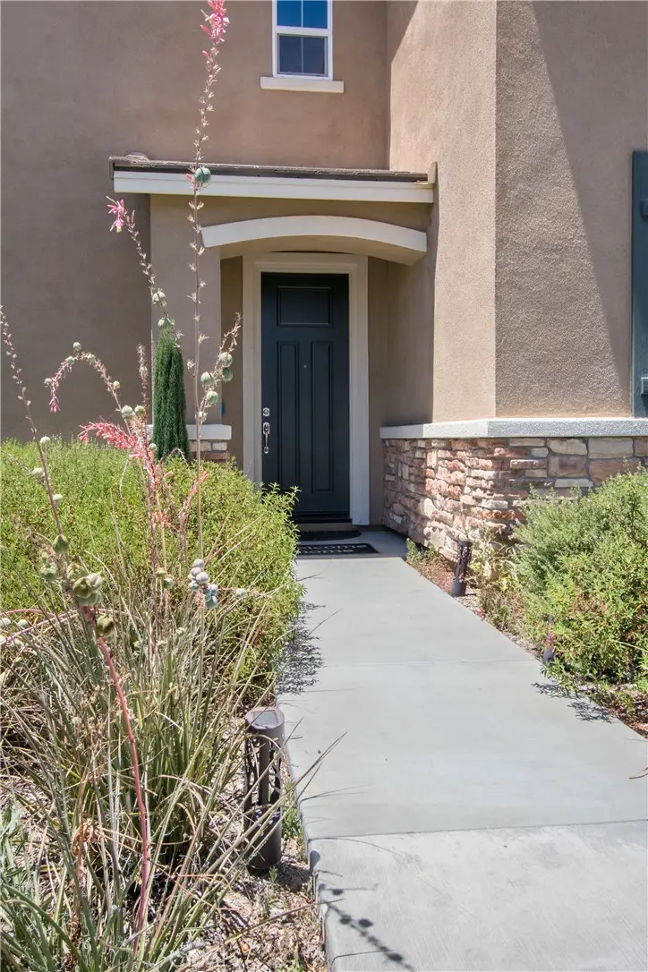 36067 Roaring Fork Drive, Winchester, CA 92596 - Image #3