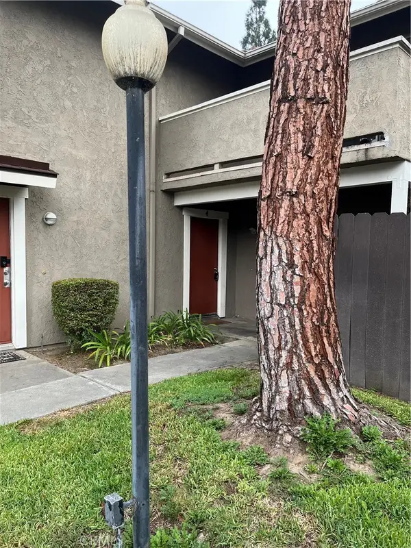 3073 Gladstone #4, Pomona, CA 91767