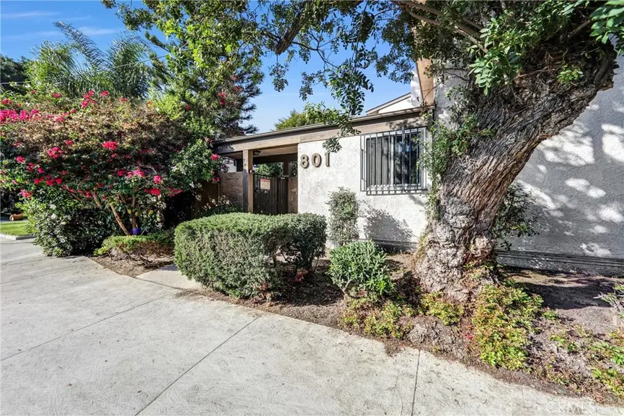 801 E Acacia, Glendale, CA 91205 - Image #2