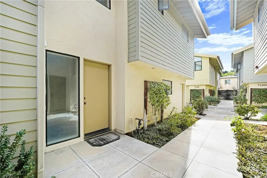 7331 1/2 Tampa Avenue, Reseda, CA 91335 - Image #2