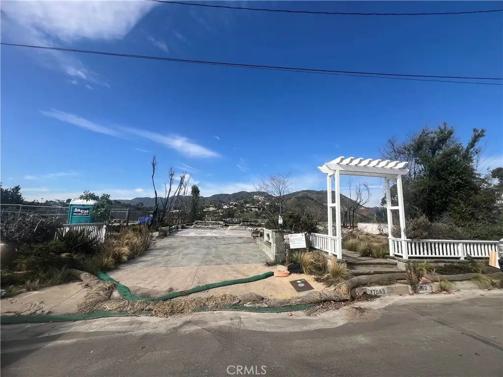 17053 Bollinger Drive, Pacific Palisades, CA 90272 - Image #1