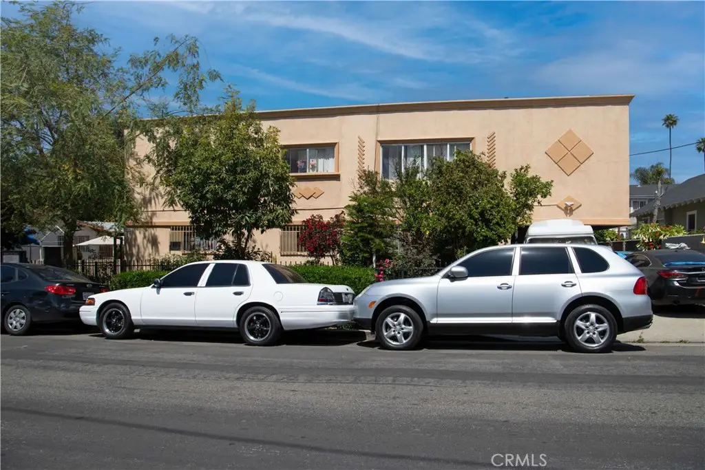 5005 Axtell, Los Angeles, CA 90032 - #1