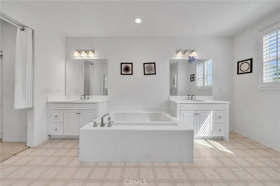 3035 E Oak Knoll, Ontario, CA 91761 - #3