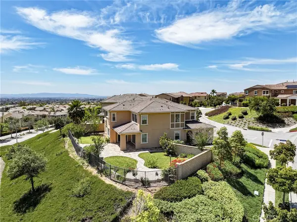 838 E Mckeller Court, Azusa, CA 91702