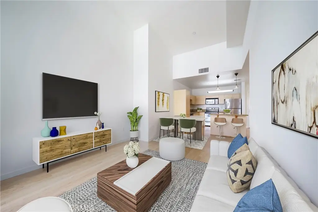 630 W 6th #616, Los Angeles, CA 90017 - #1