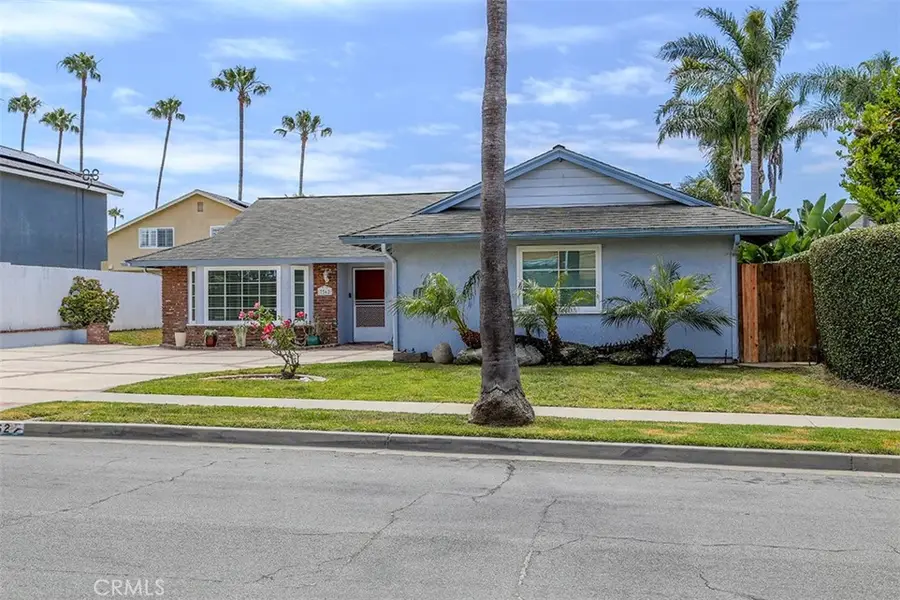 7562 Taylor Drive, Huntington Beach, CA 92648 - #3