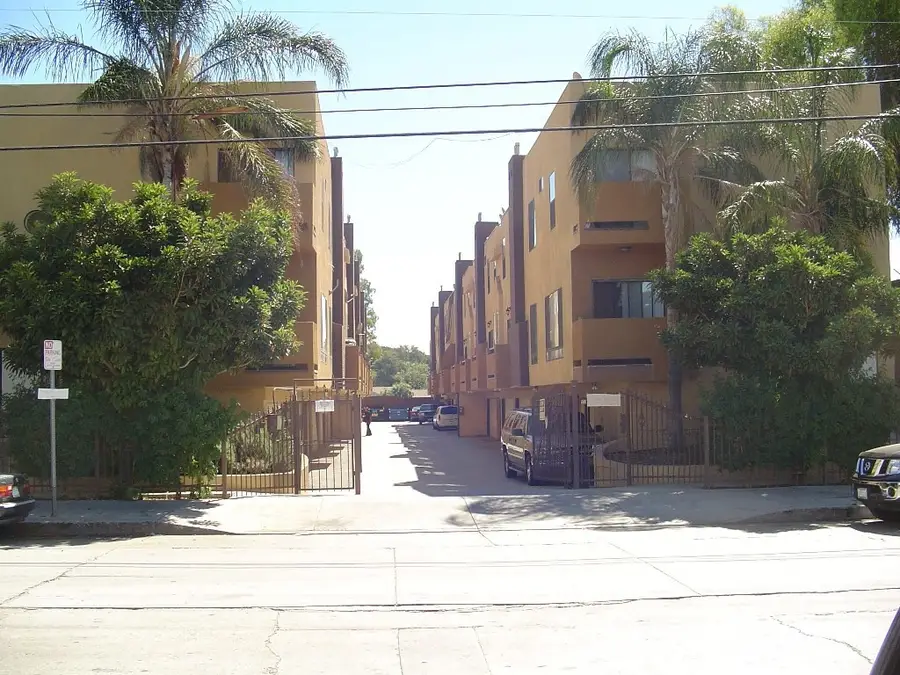 8734 - 8736 Burnet, North Hills, CA 91343 - #3