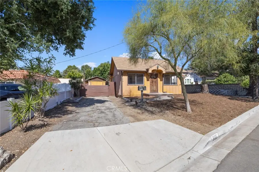 225 Madeline Drive, Monrovia, CA 91016 - #2