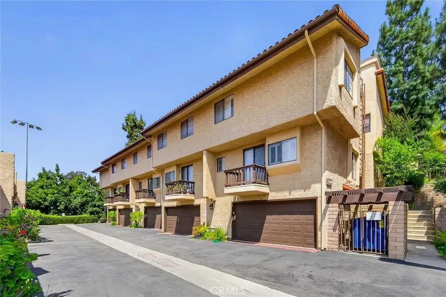 1812 S Marengo Ave #10, Alhambra, CA 91803 - #2