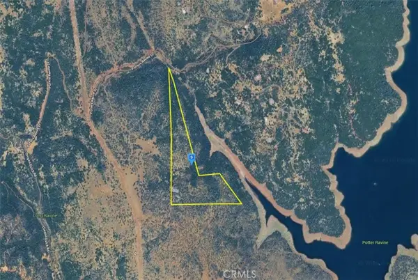 111 Potters Ravine Dr, Oroville, CA 95965