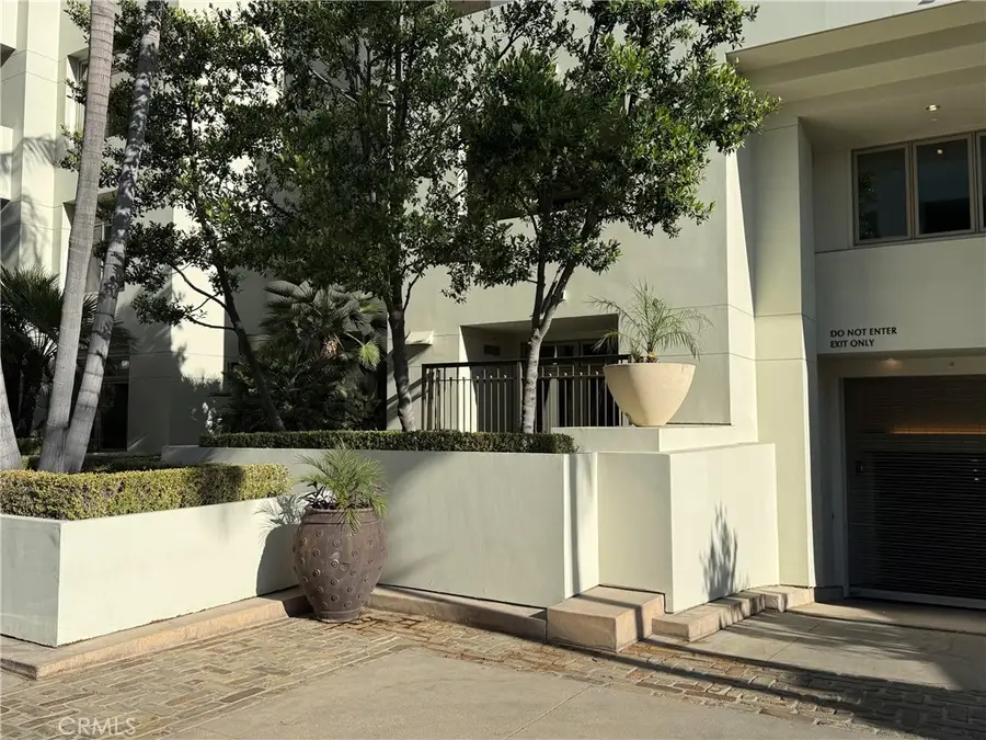 920 Granite Drive #117, Pasadena, CA 91101 - #2
