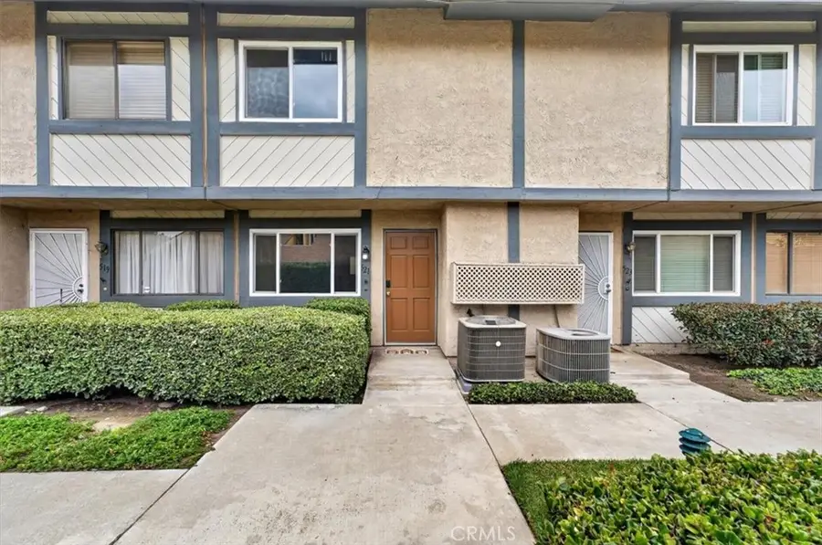 521 West 9th Street, Upland, CA 91786 - #2