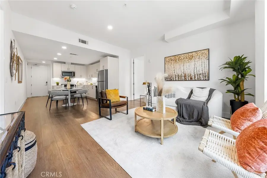 709 E Walnut Street #214, Pasadena, CA 91101 - #3