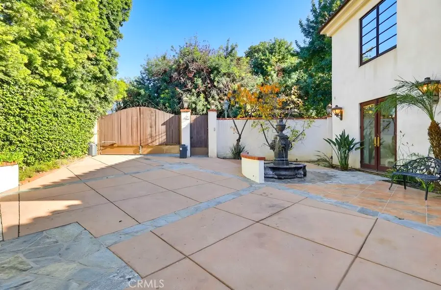 1805 Outpost Dr, Los Angeles, CA 90068 - #2