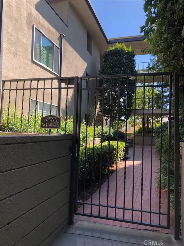 380 S Orange Grove Bl #8, Pasadena, CA 91105