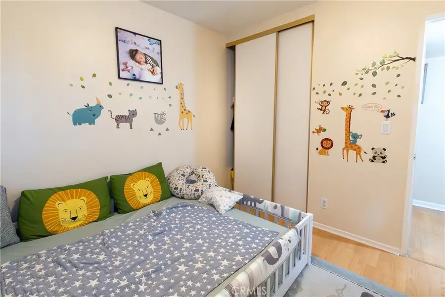 9551 Via Ricardo, Burbank, CA 91504 - Image #2