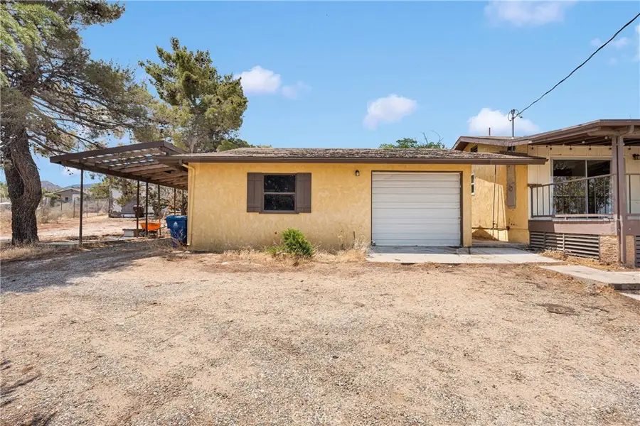 555 Mesquite Road, Pinon Hills, CA 92372 - Image #2