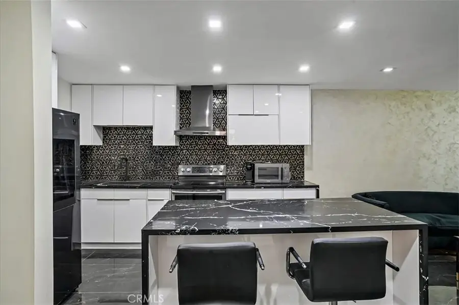 12720 Burbank Boulevard #118, Valley Village, CA 91607 - #2