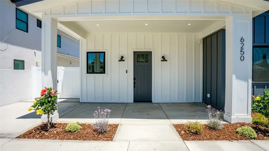 6250 Lindley Avenue, Encino, CA 91316 - #2