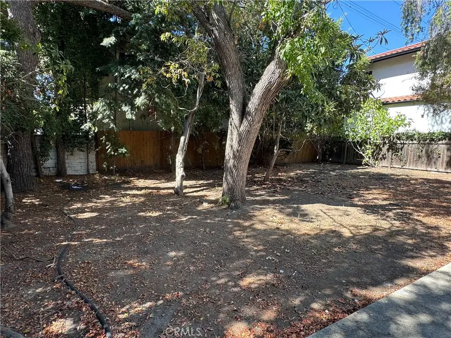 315 N Martel Avenue, Los Angeles, CA 90036 - Image #2