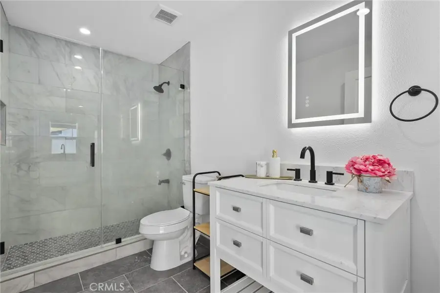 2129 N Pepper Street, Burbank, CA 91505 - Image #3