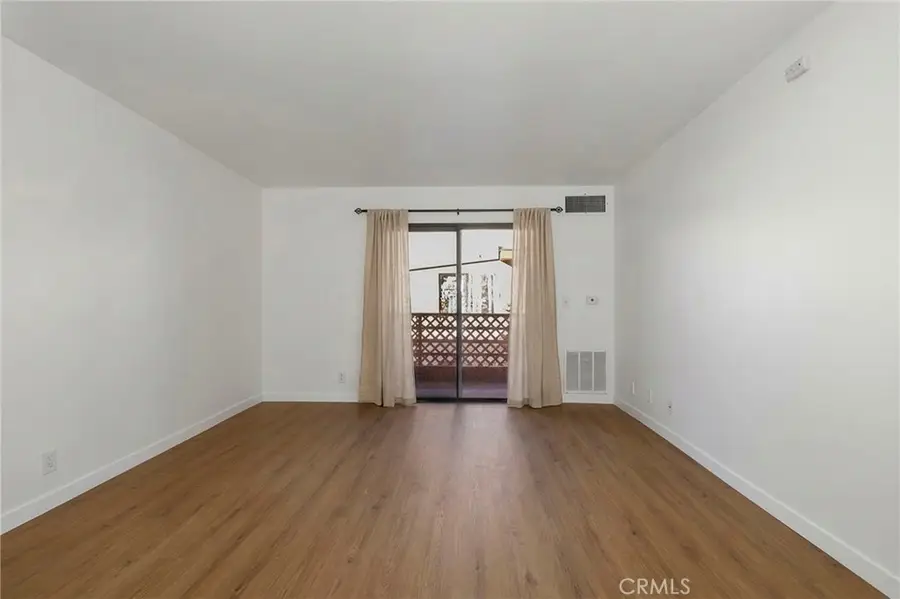 6815 Remmet #311, Canoga Park, CA 91303 - #2