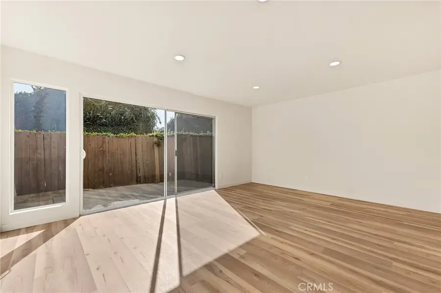 15542 Sherman Way #11, Van Nuys, CA 91406 - #2