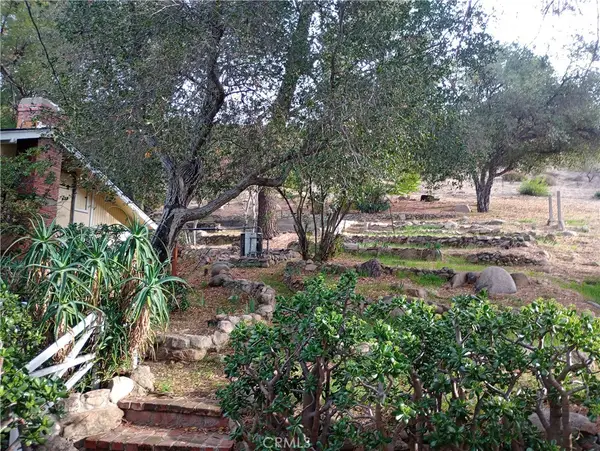 7916 Glenties Lane, Sunland, CA 91040