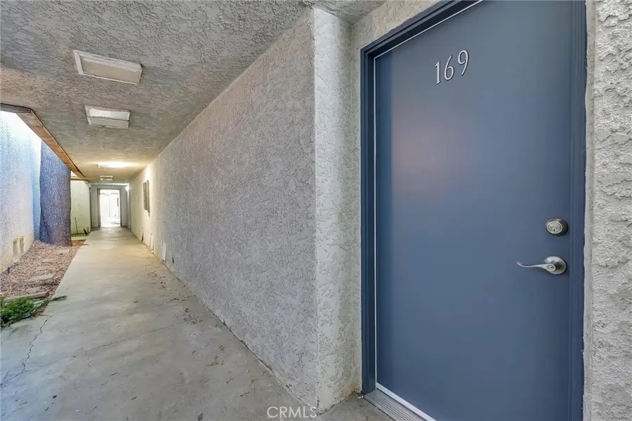 18620 Hatteras #169, Tarzana, CA 91356 - #3