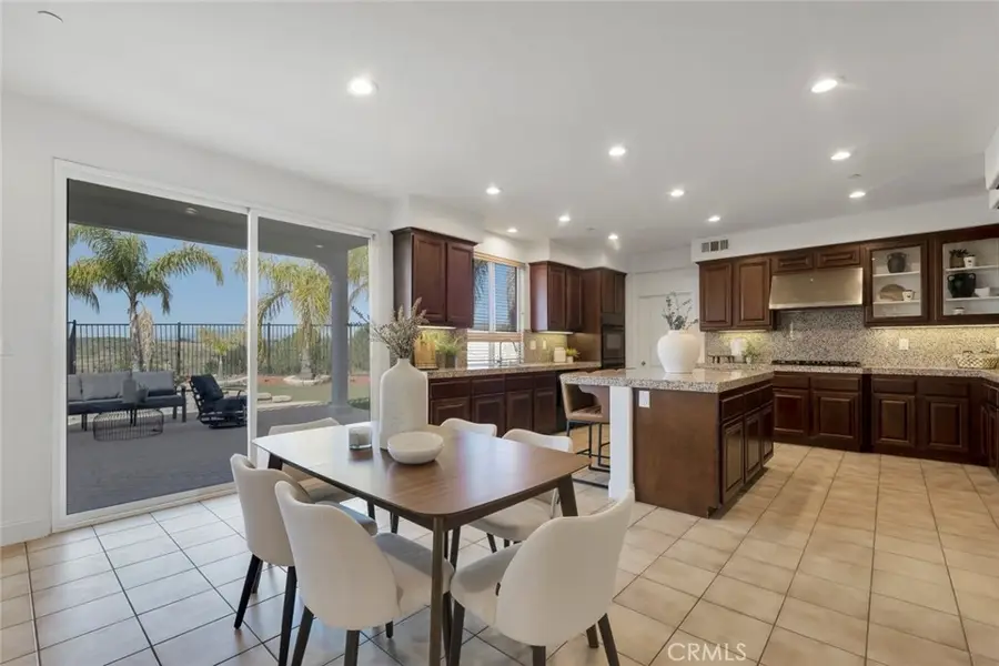 10641 Lost Trail Avenue, Shadow Hills, CA 91040 - #3